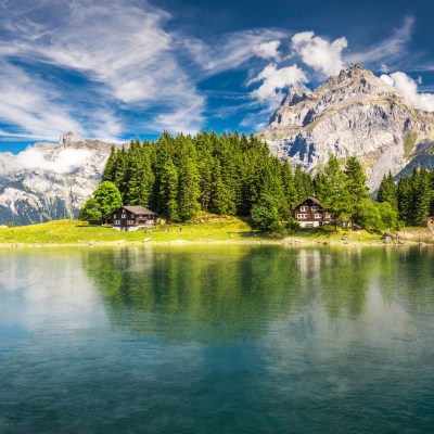 LAKE LUCERNE & SWISS KNIFE VALLEY TOUR
